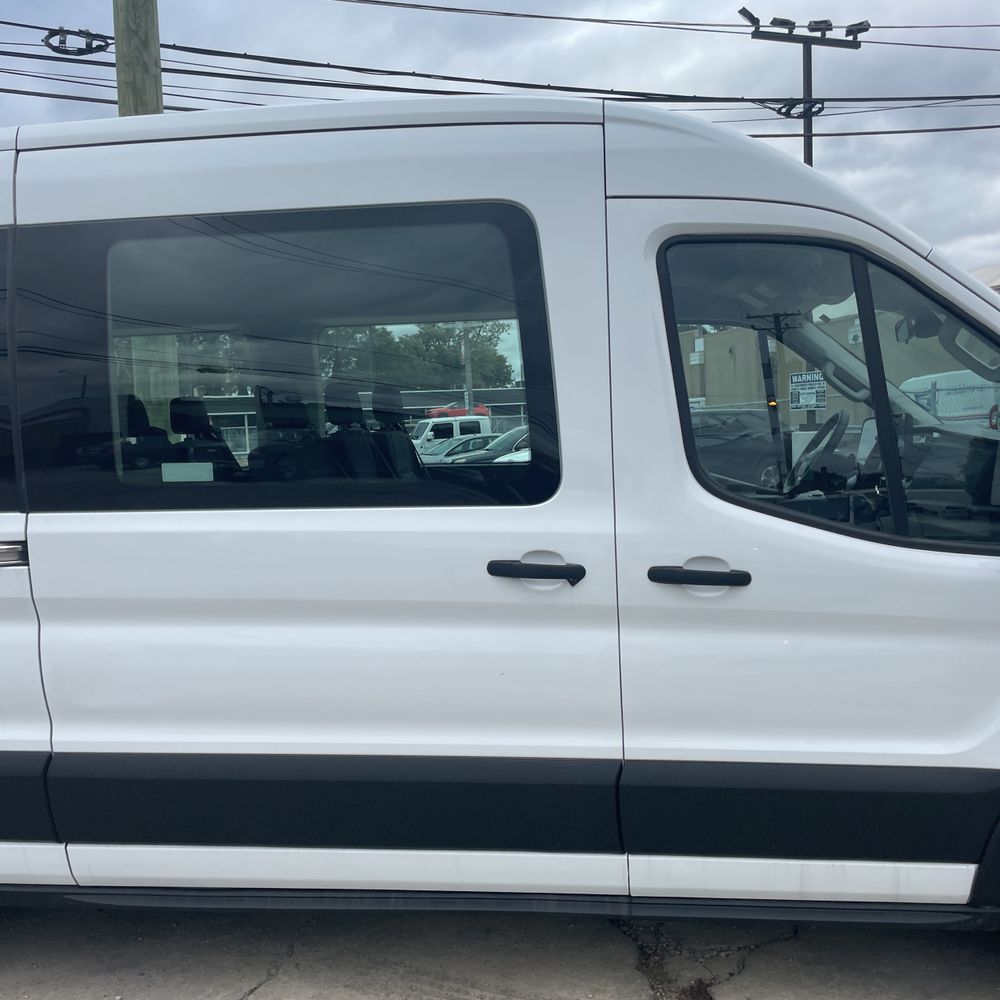 2023 Ford Transit 350 XLT