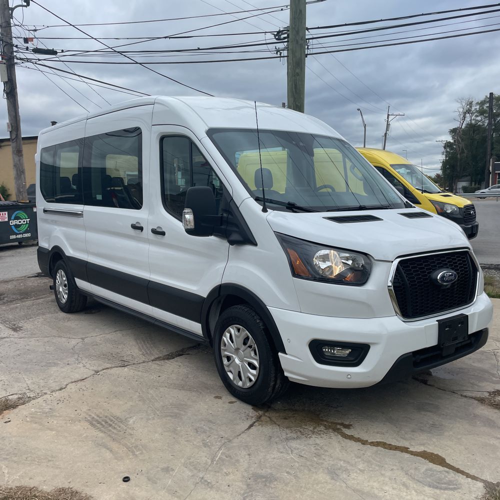 2023 Ford Transit 350 XLT