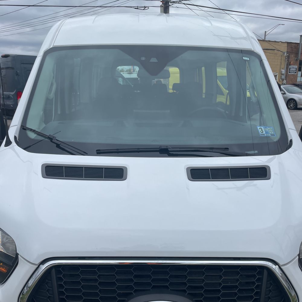 2023 Ford Transit 350 XLT