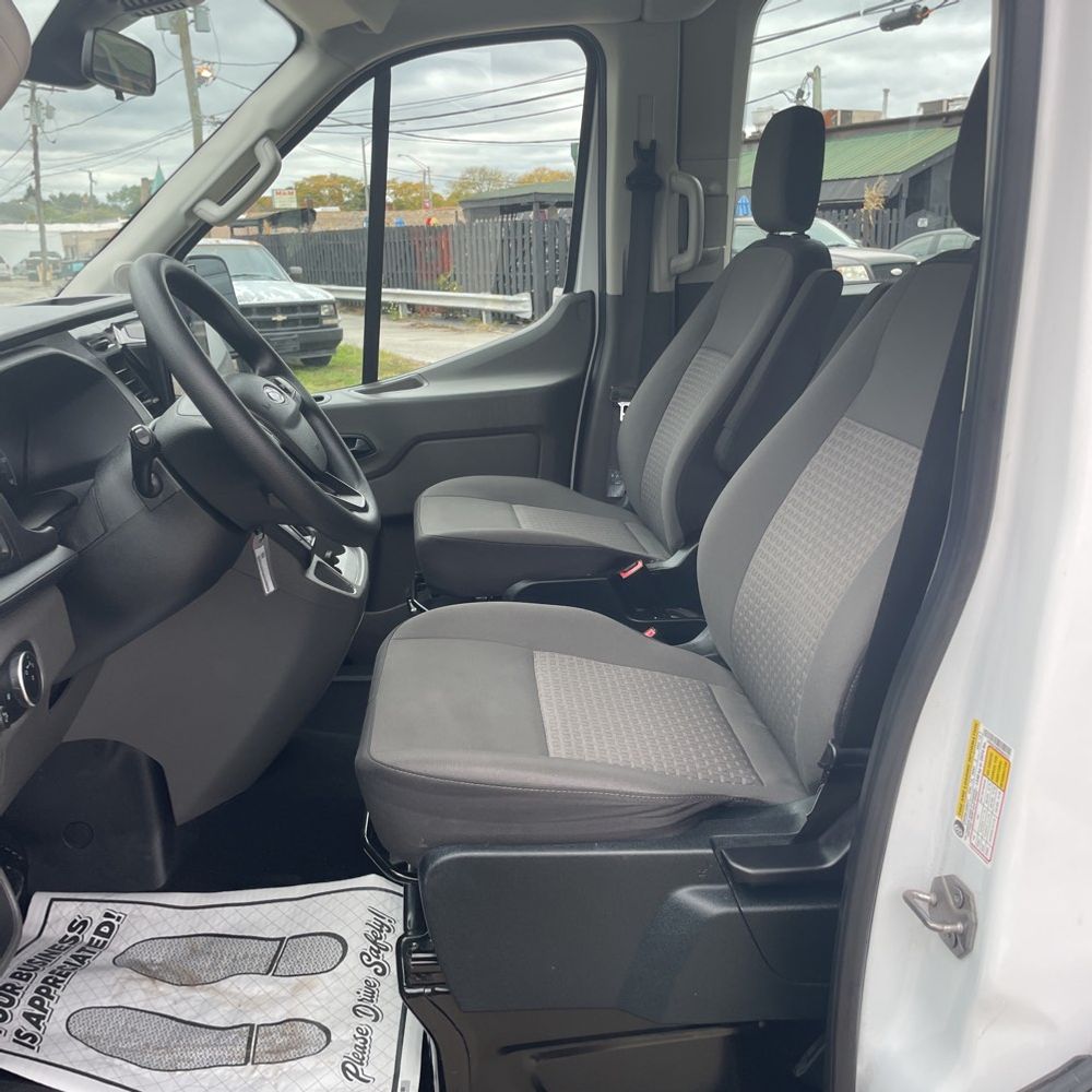 2023 Ford Transit 350 XLT