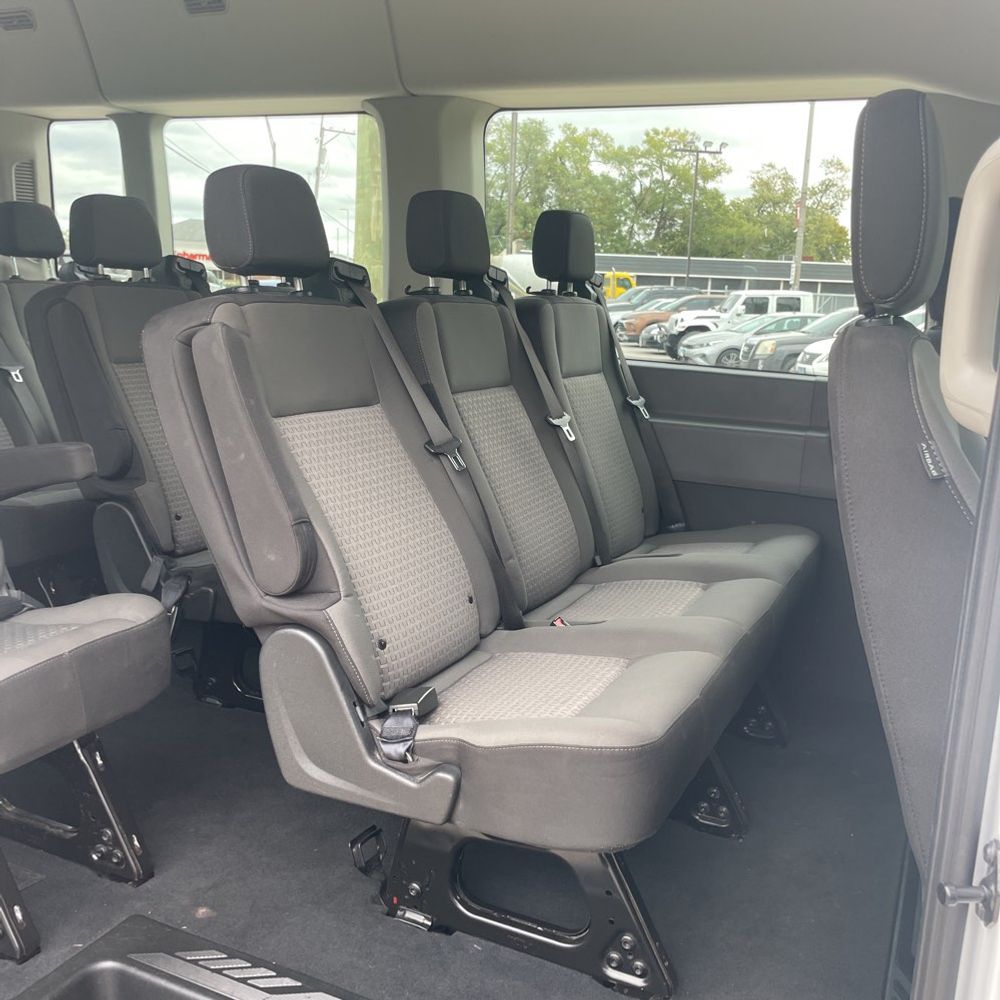 2023 Ford Transit 350 XLT