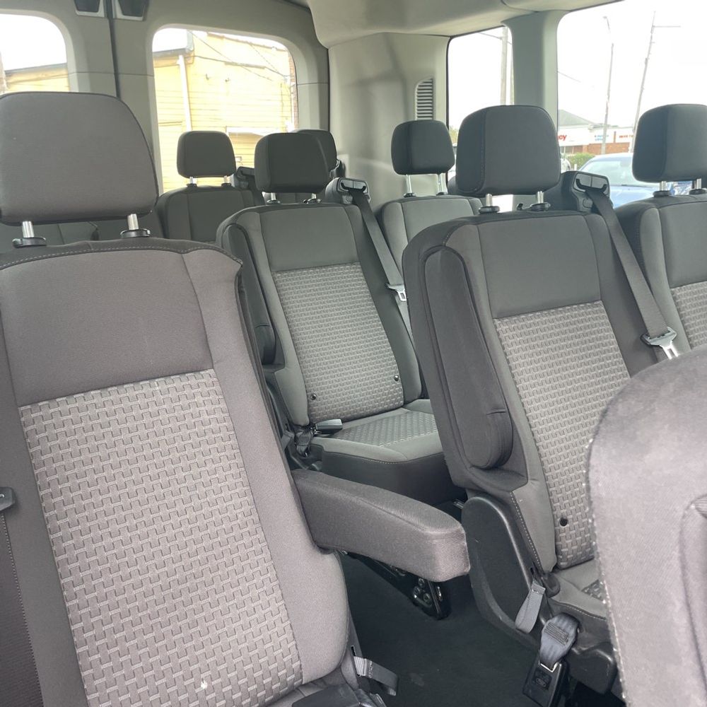 2023 Ford Transit 350 XLT