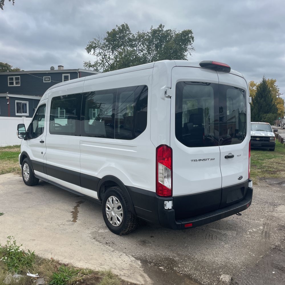 2023 Ford Transit 350 XLT