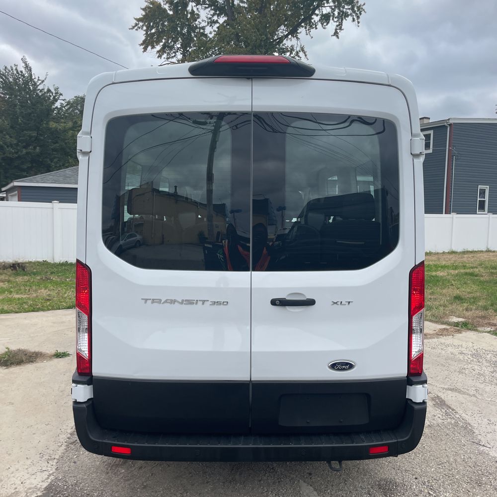2023 Ford Transit 350 XLT