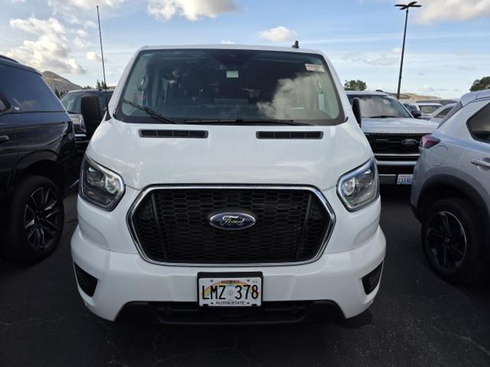 2023 Ford Transit Passenger Wagon XLT