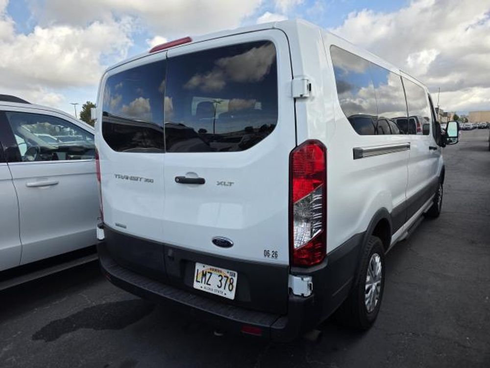 2023 Ford Transit Passenger Wagon XLT