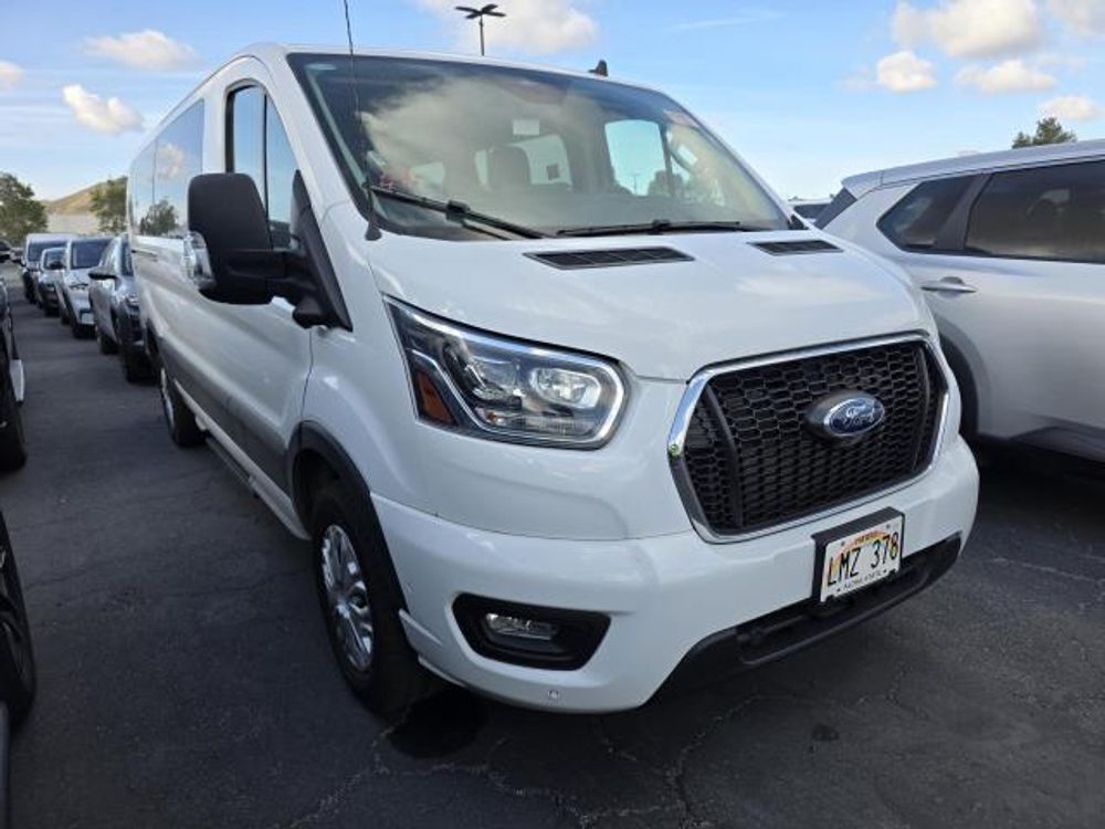 2023 Ford Transit Passenger Wagon XLT