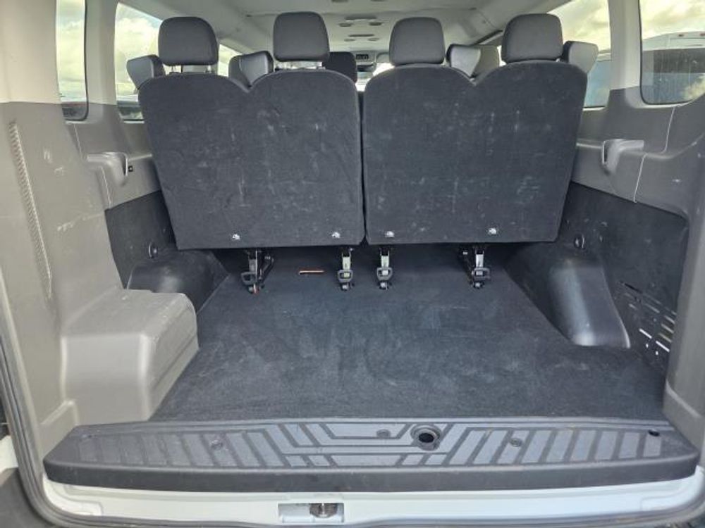 2023 Ford Transit Passenger Wagon XLT