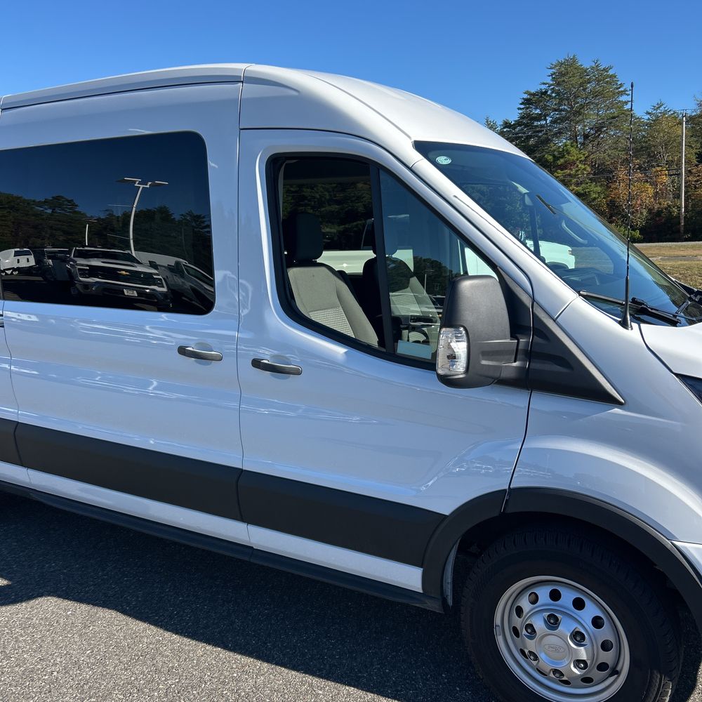 2024 Ford Transit 350 XLT
