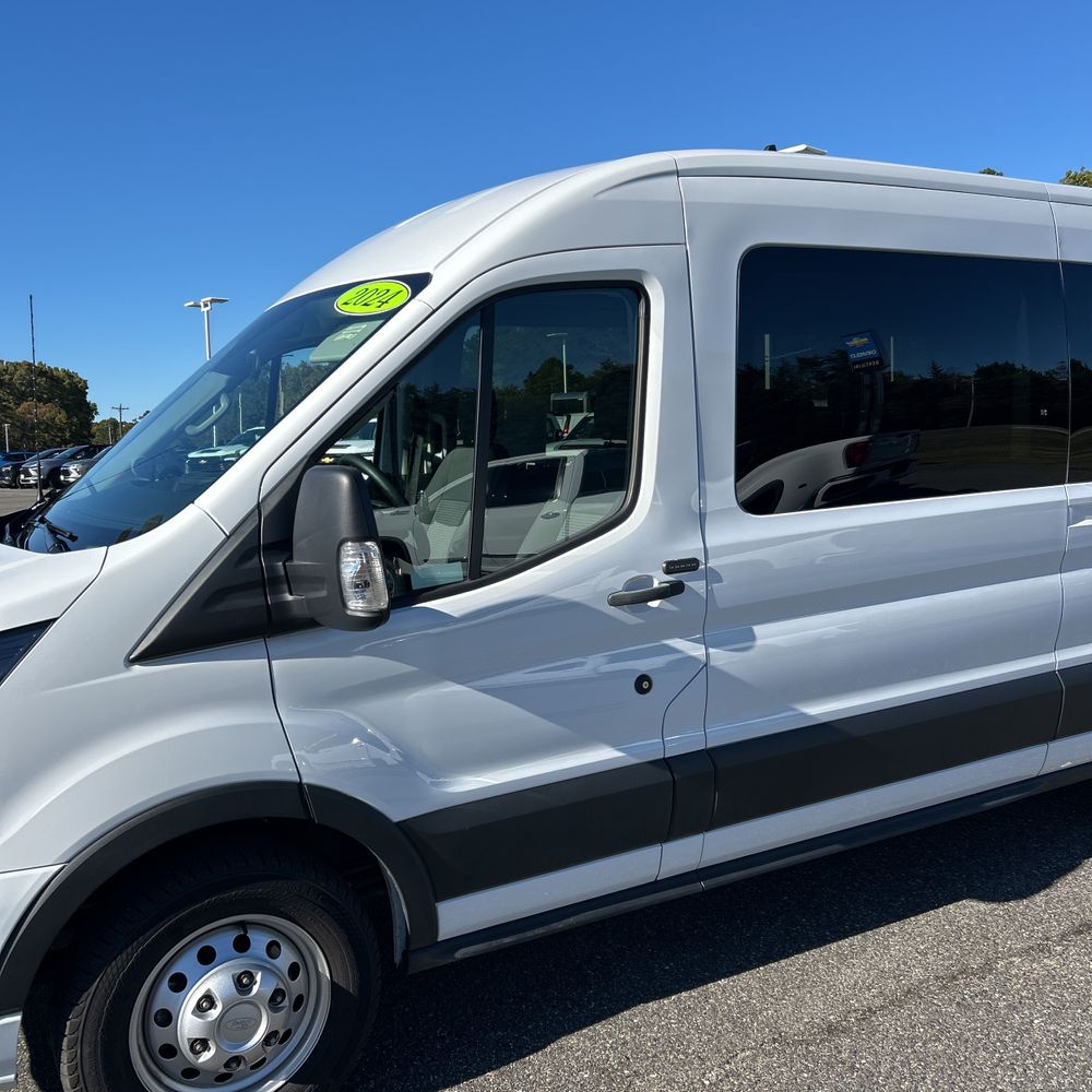 2024 Ford Transit 350 XLT