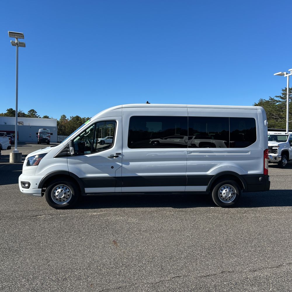 2024 Ford Transit 350 XLT