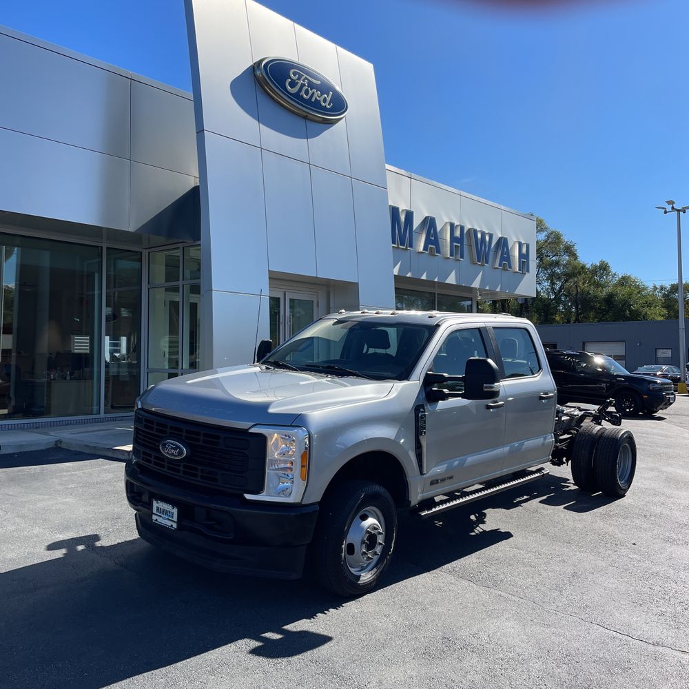2023 Ford S/D C/C F350 XL