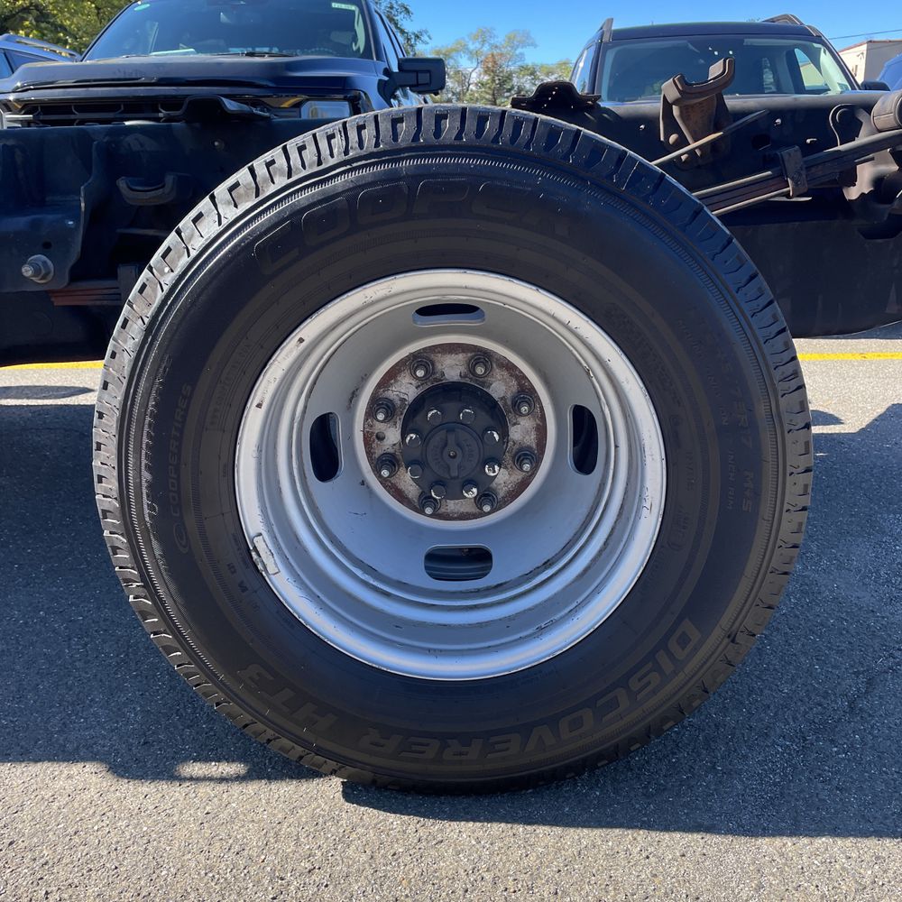 2023 Ford S/D C/C F350 XL