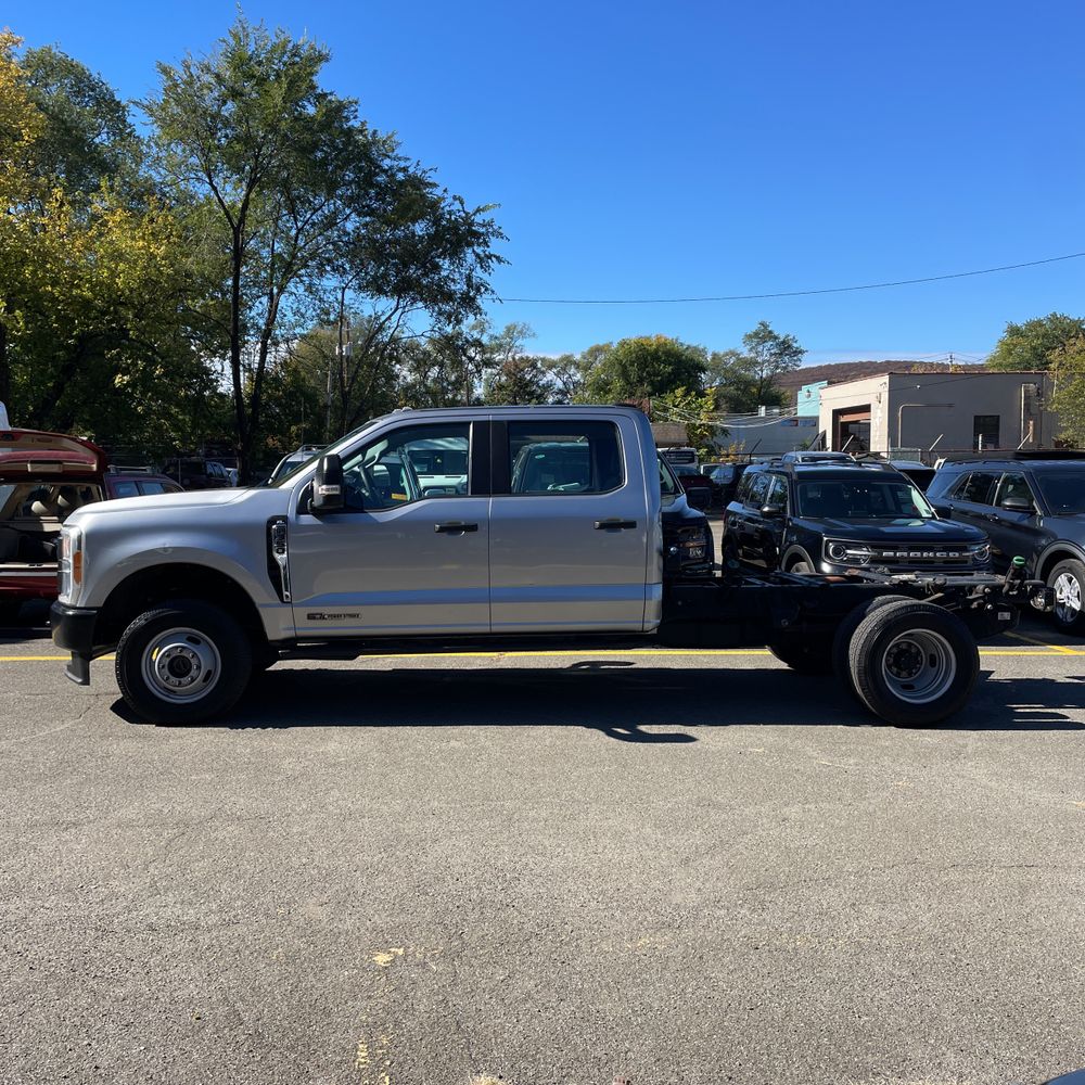 2023 Ford S/D C/C F350 XL