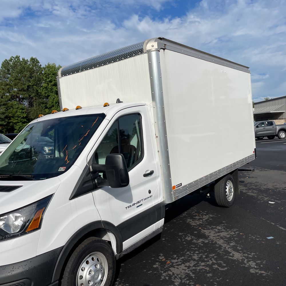 2023 Ford Transit Commercial 250 Cutwy AWD SRW 156WB