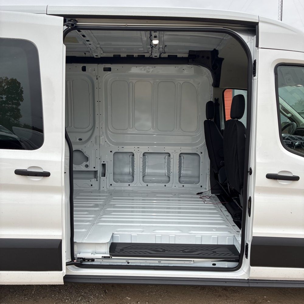 2025 Ford Transit 250