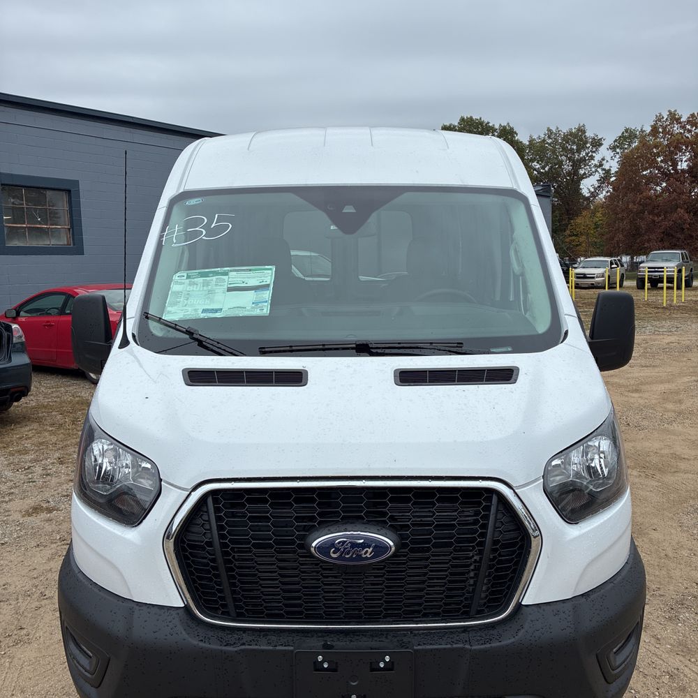 2025 Ford Transit 250