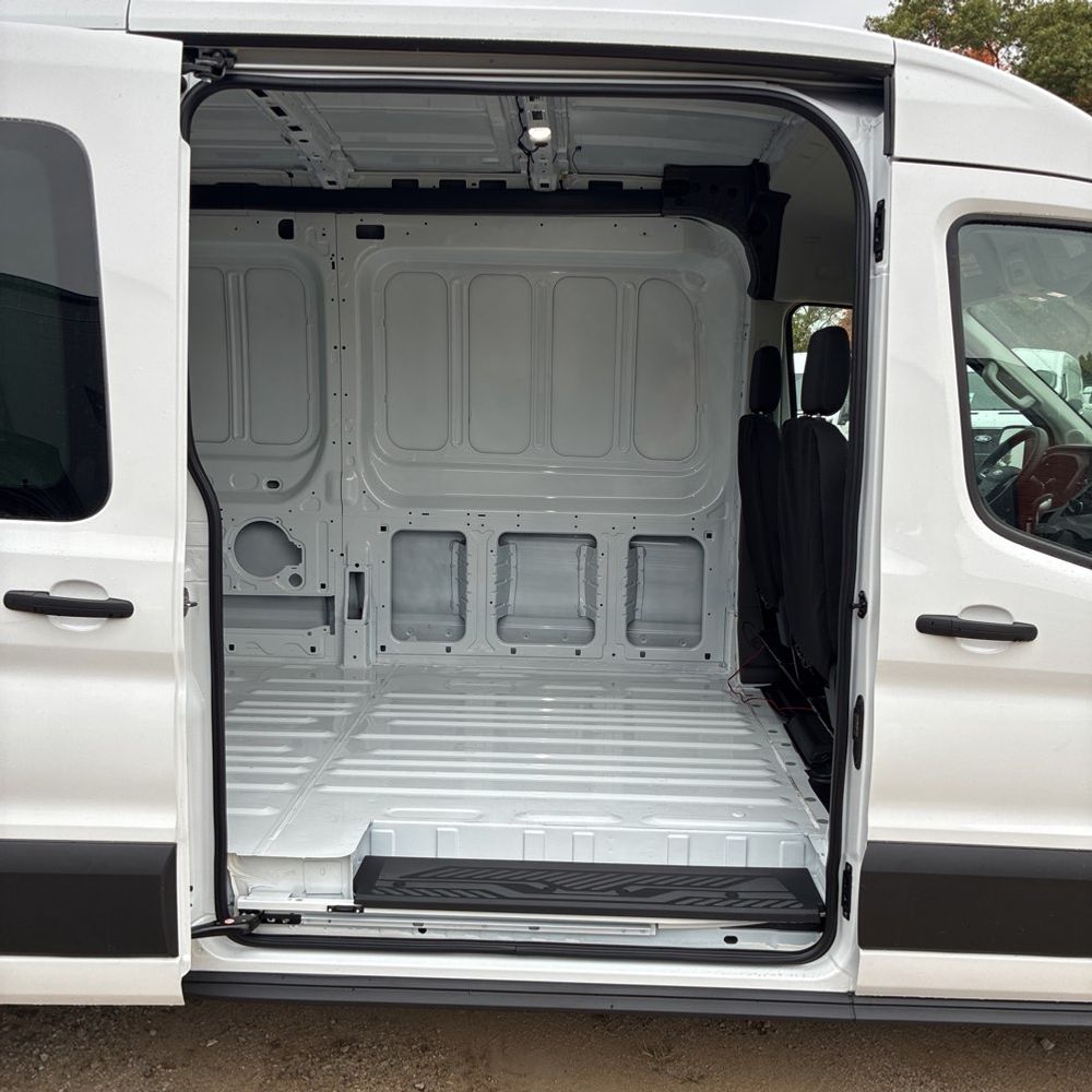 2025 Ford Transit 250