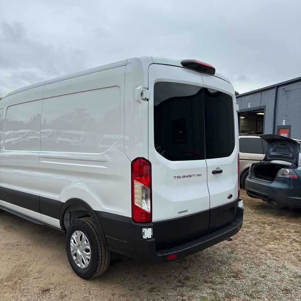 2025 Ford Transit 250