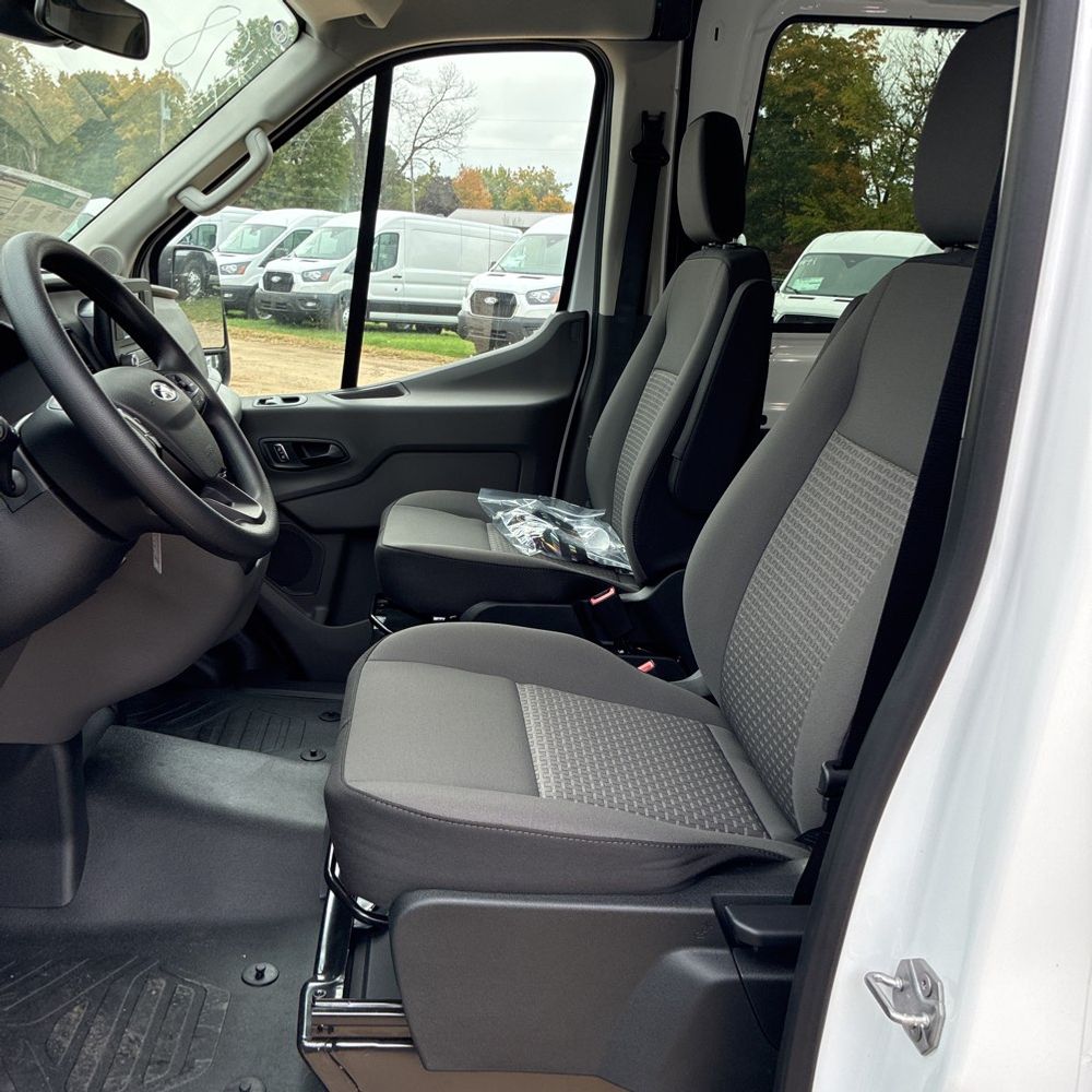 2025 Ford Transit 250