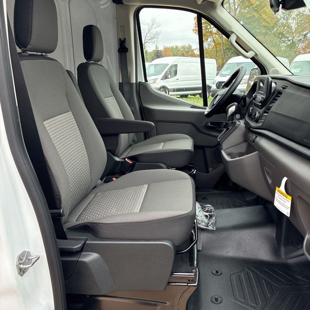 2025 Ford Transit 250