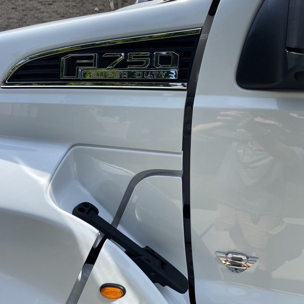 2025 Ford F-750 Super Duty