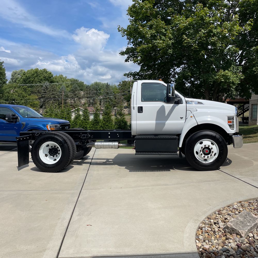 2025 Ford F-750 Super Duty