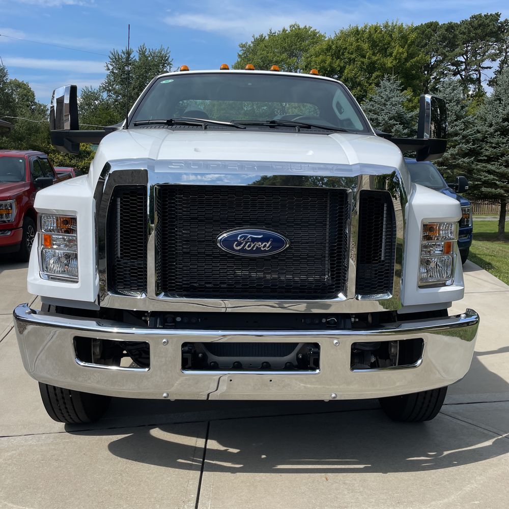 2025 Ford F-750 Super Duty