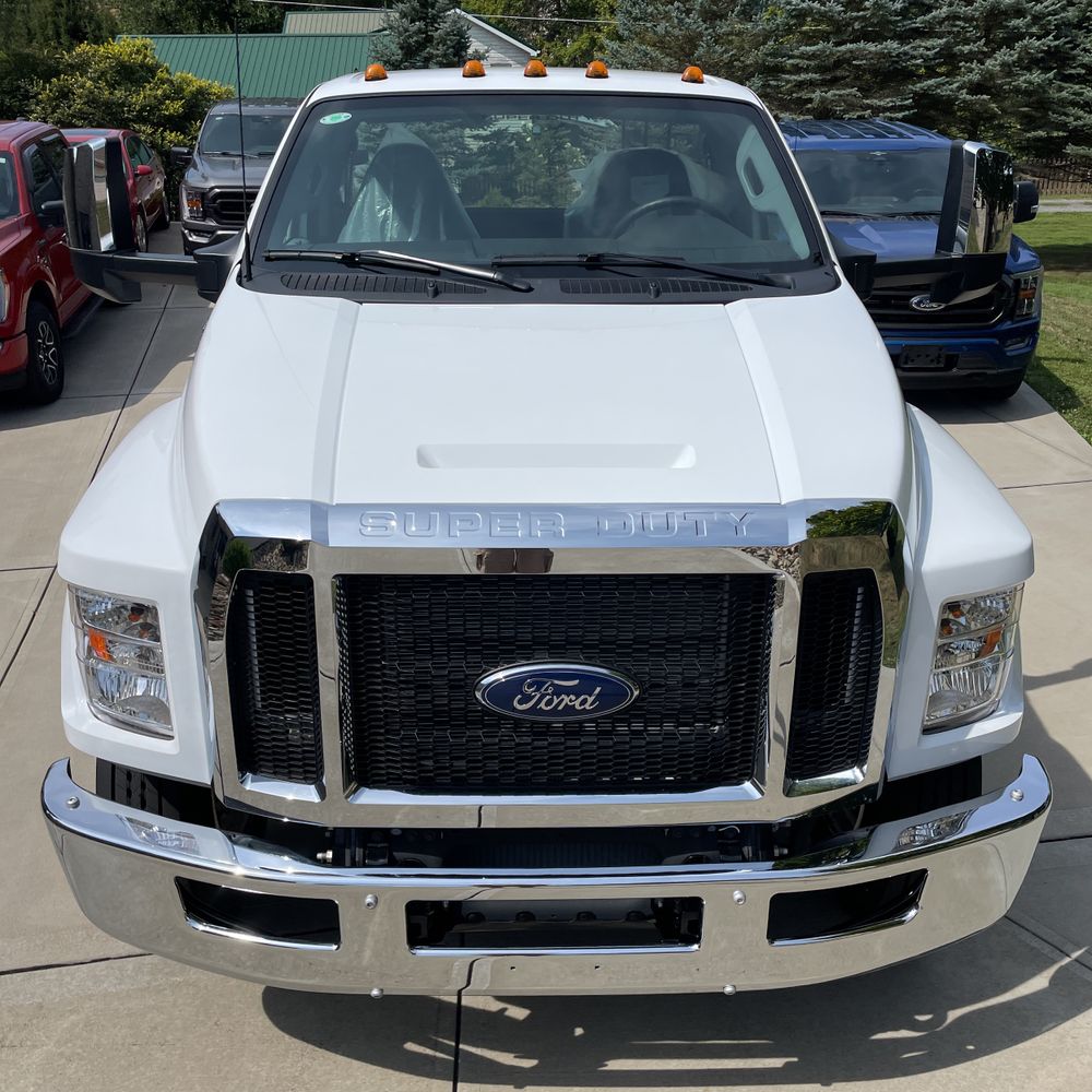 2025 Ford F-750 Super Duty
