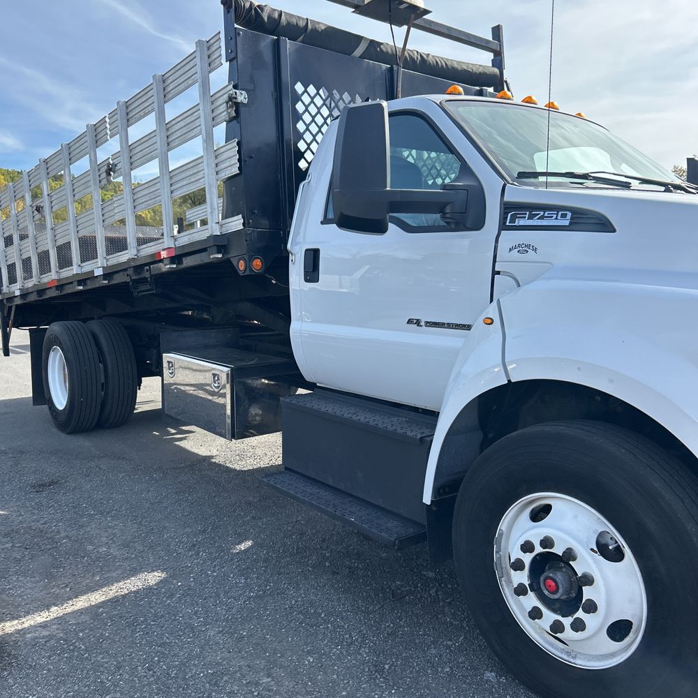 2016 Ford F750 Super duty