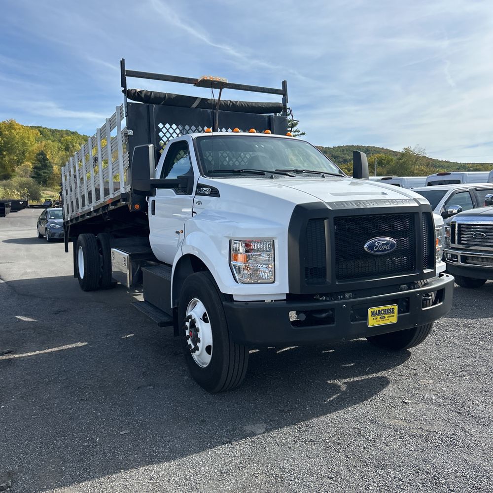 2016 Ford F750 Super duty