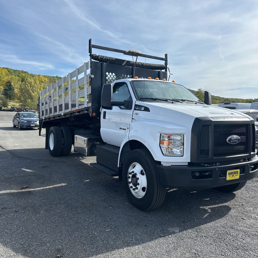 2016 Ford F750 Super duty