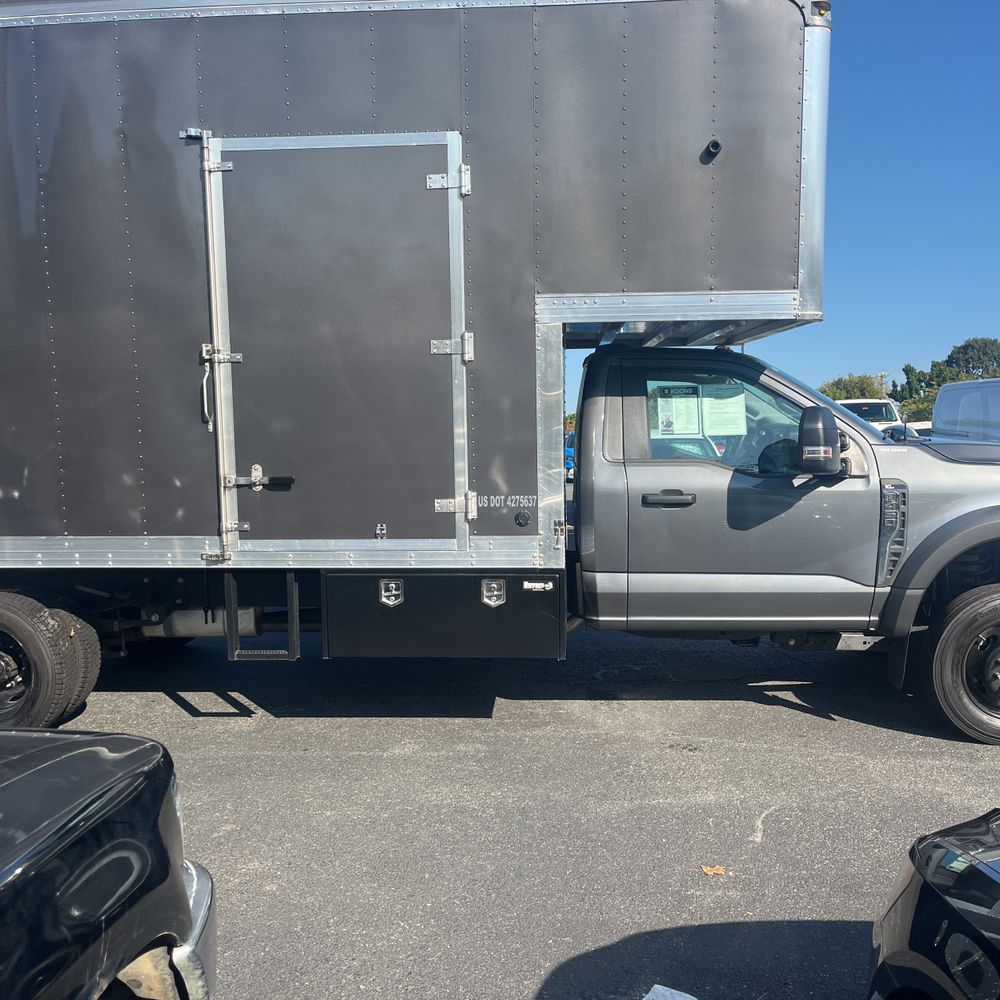 2023 Ford S/D C/C F450 XL