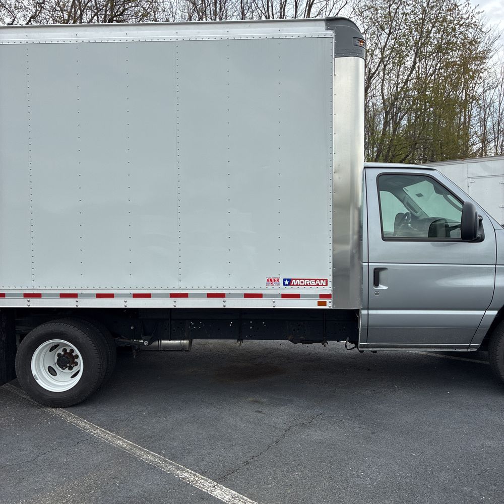 2026 Ford E-350