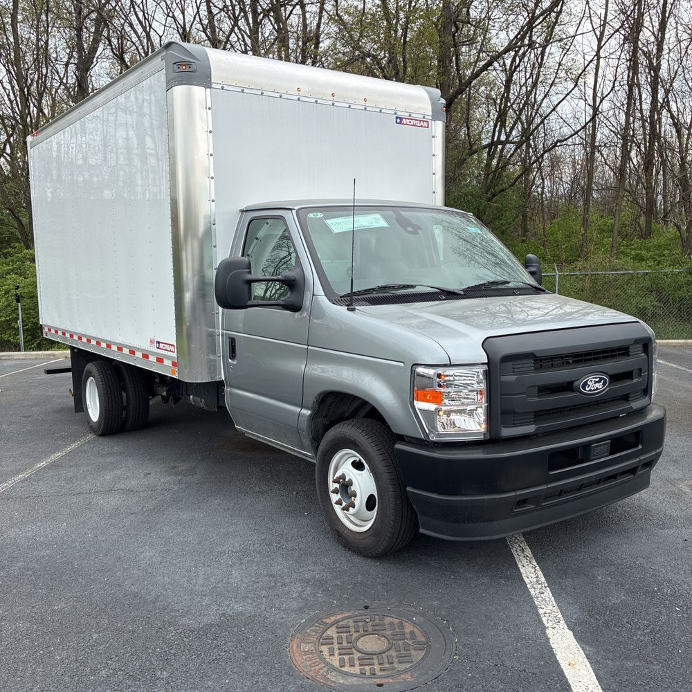 2026 Ford E-350