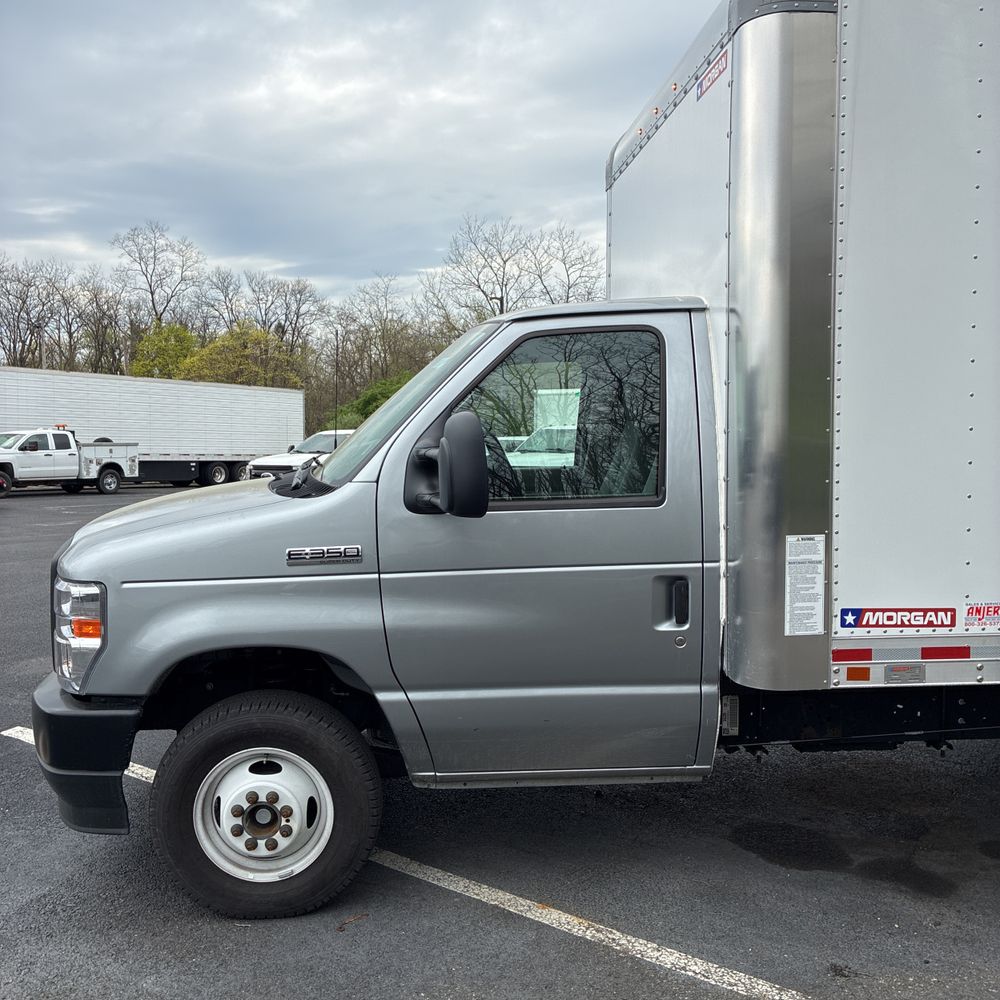 2026 Ford E-350