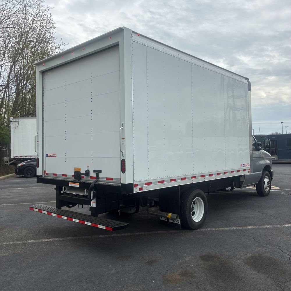 2026 Ford E-350