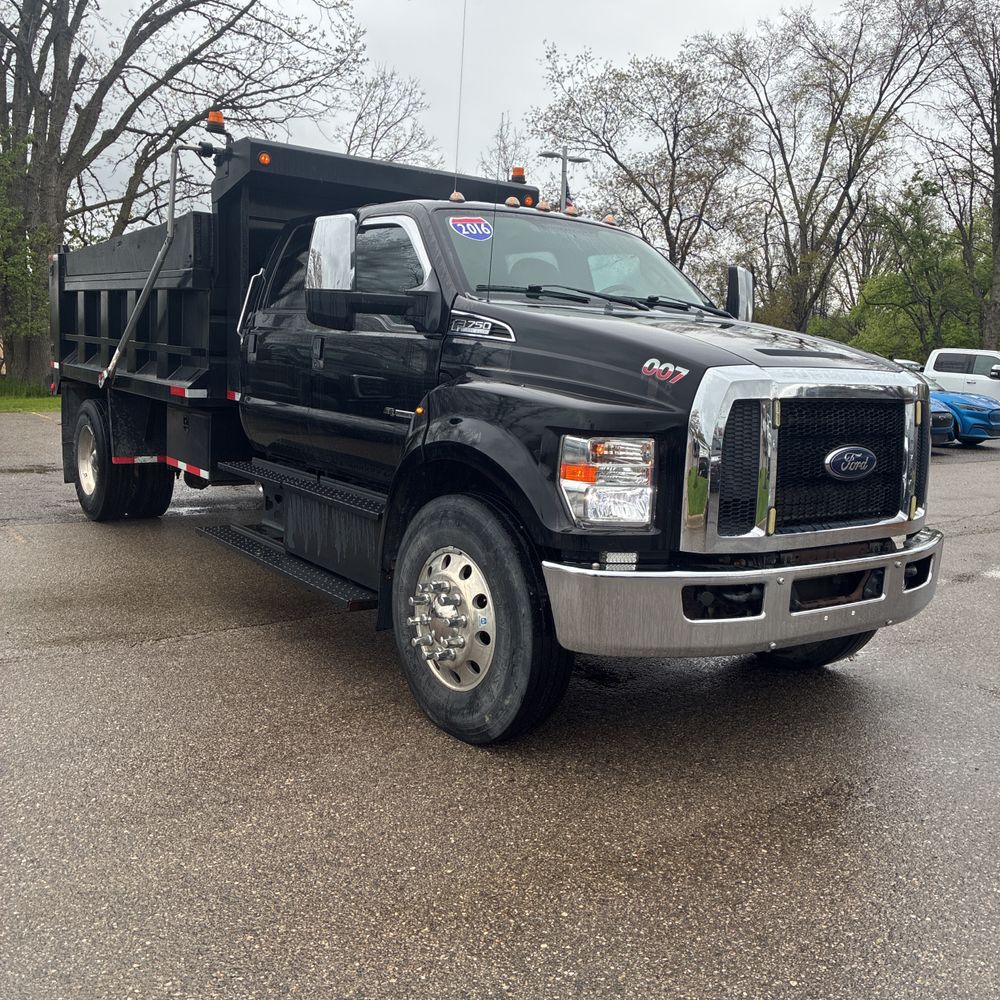 2016 Ford F-750 Diesel