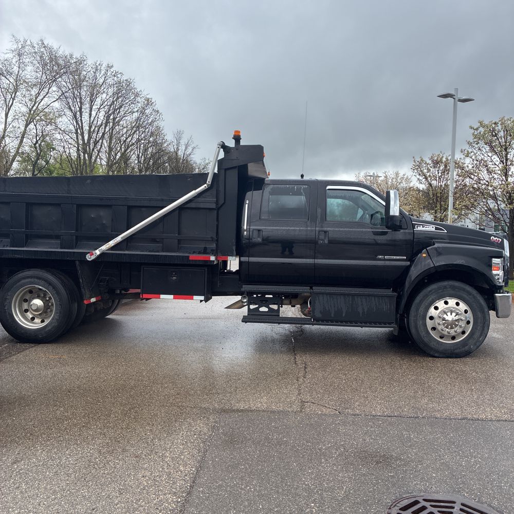 2016 Ford F-750 Diesel