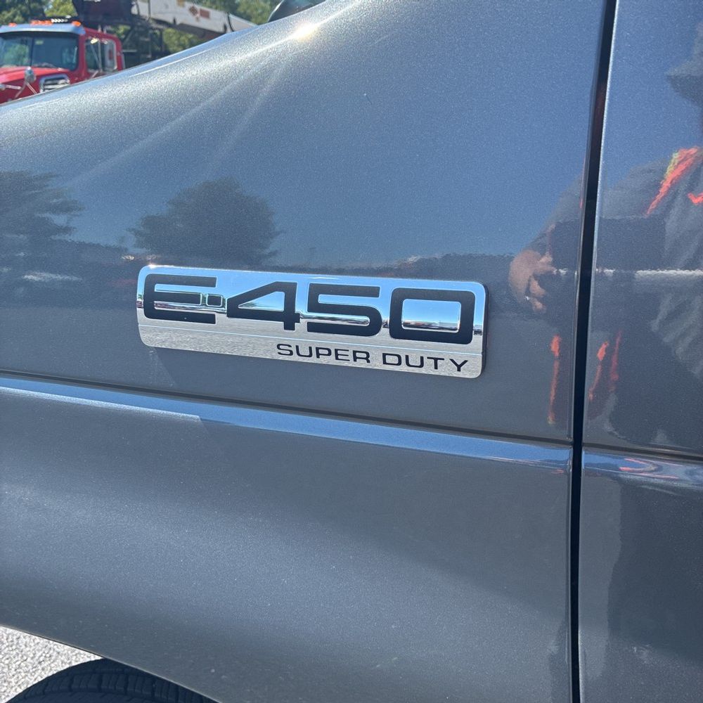 2025 Ford Commercial Vans E450