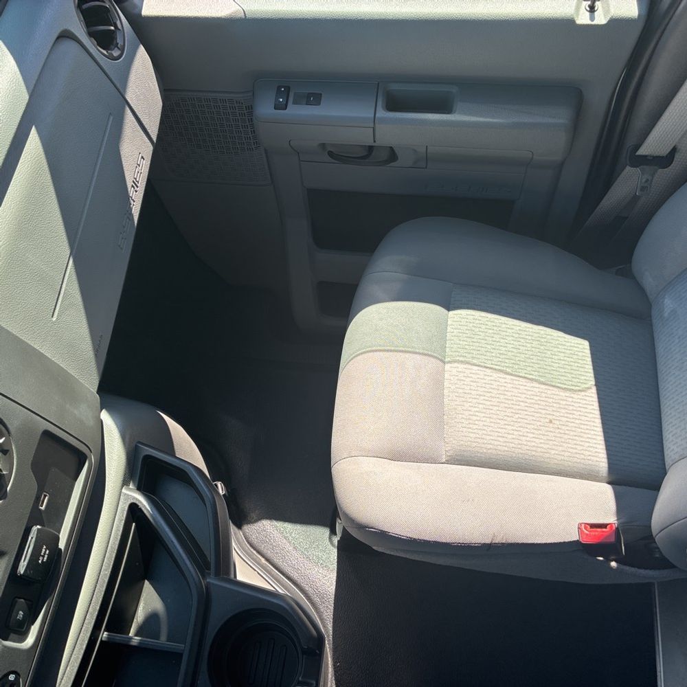 2025 Ford Commercial Vans E450