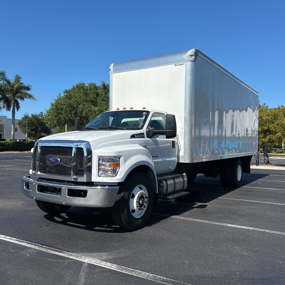 2025 Ford F750
