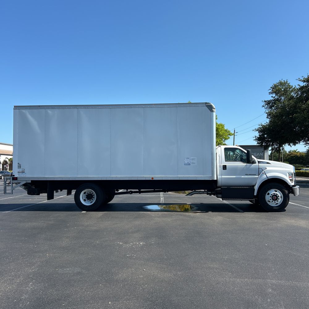 2025 Ford F750