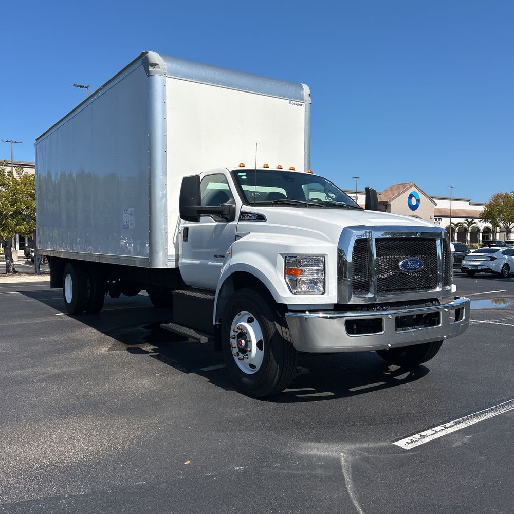 2025 Ford F750