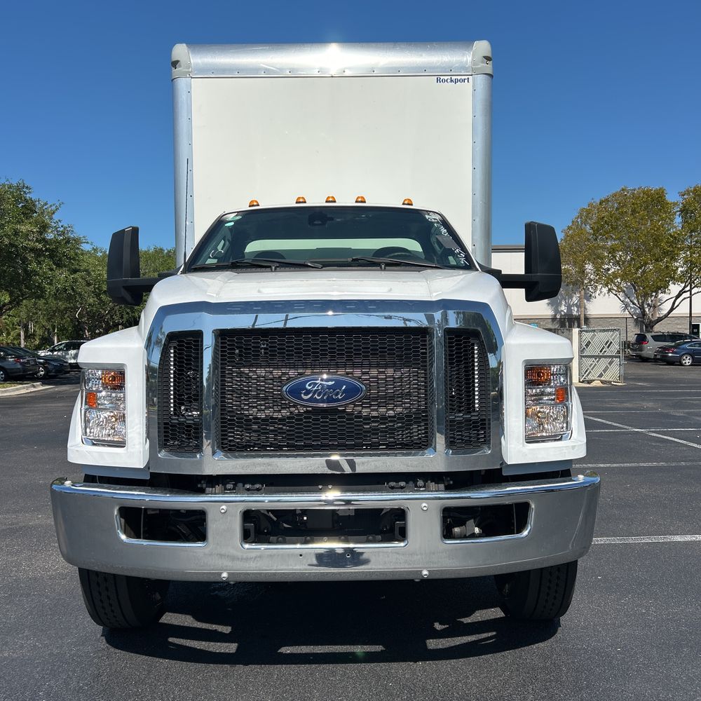 2025 Ford F750