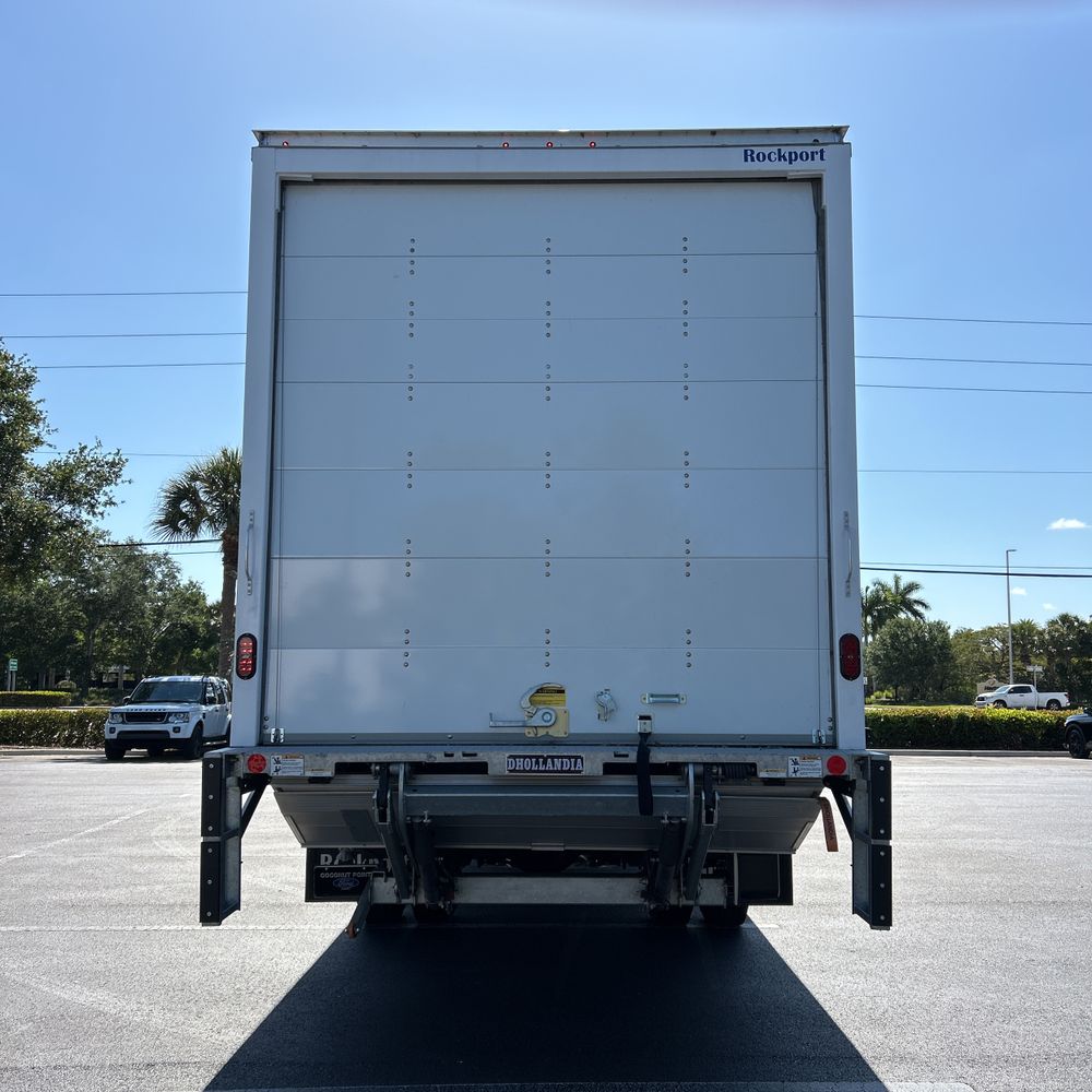 2025 Ford F750