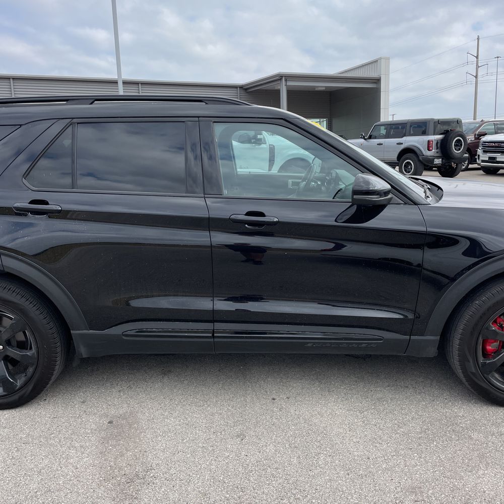 2024 Ford Explorer ST