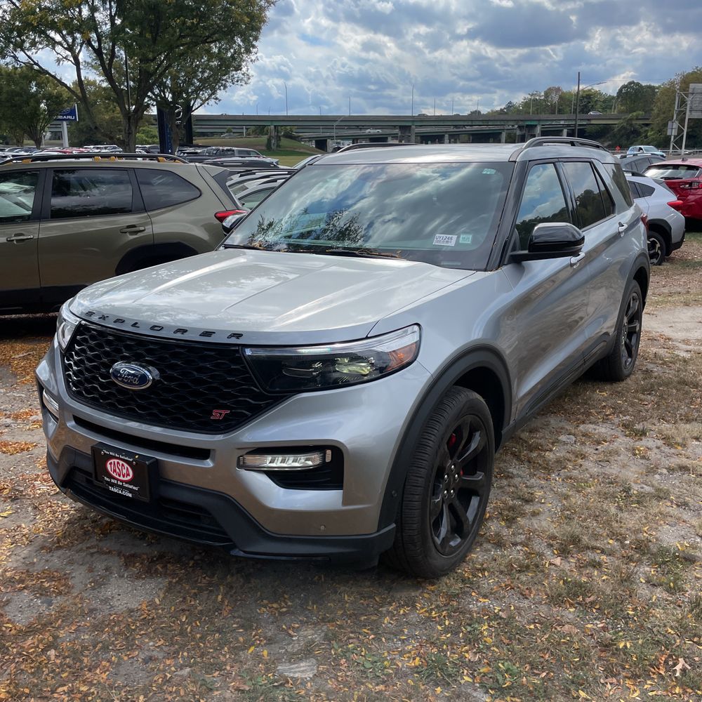 2022 Ford Explorer ST