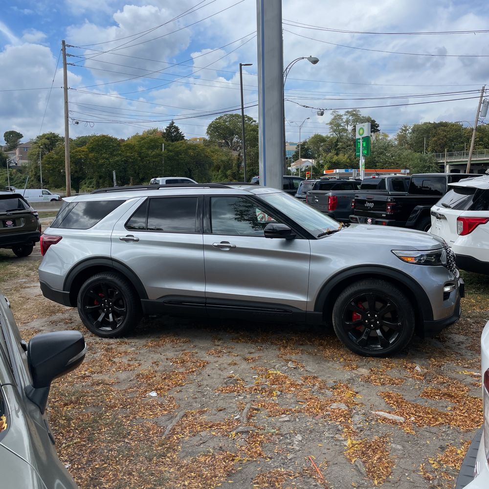 2022 Ford Explorer ST