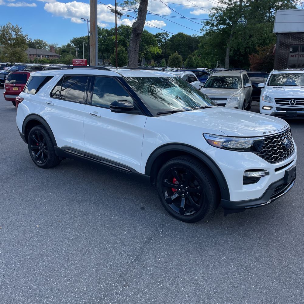 2022 Ford Explorer ST